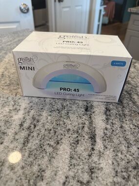 Gelish PRO:45 Mini LED Curing Light - White